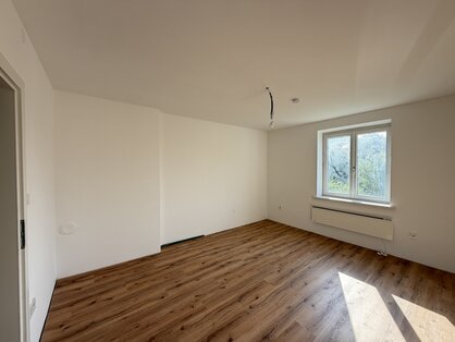 1 ZI-WOHNUNG - NEU SANIERT - NÄHE LKH GRAZ