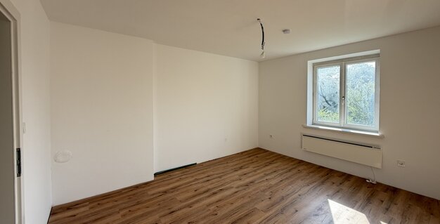 1 ZI-WOHNUNG - NEU SANIERT - NÄHE LKH GRAZ